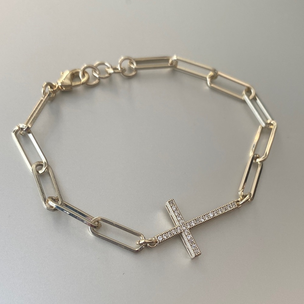 Cross religious spiritual silver and crystal Bracelet